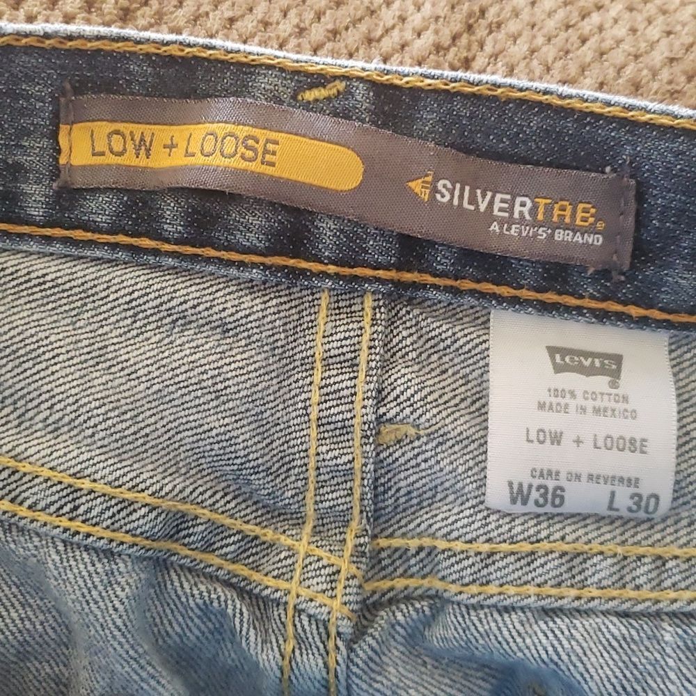 Levi's Silvertab Low and Loose Jeans Sz 36" x 30" - Picture 7 of 8